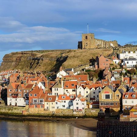 Bijou Romantic Retreat, Whitby Centre Εξωτερικό φωτογραφία