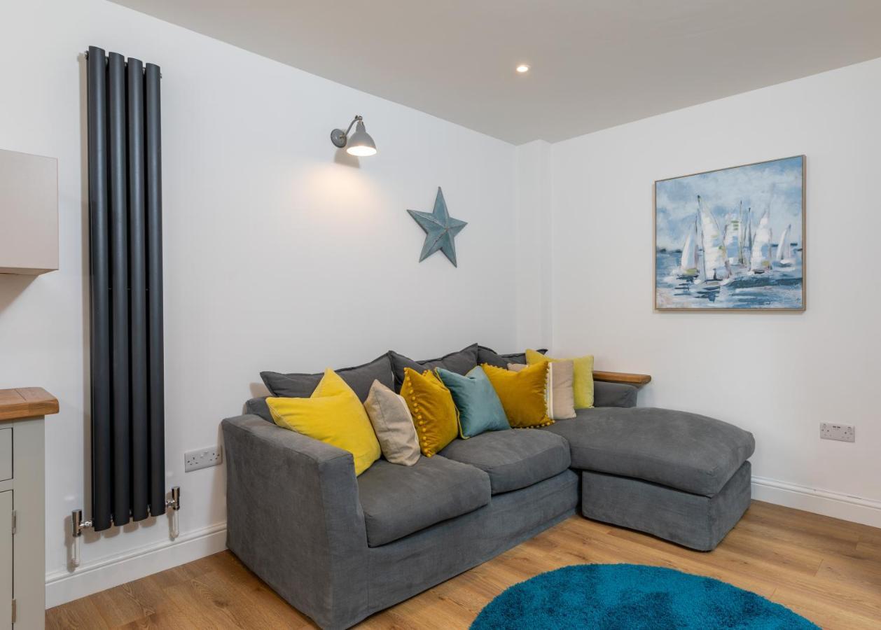 Bijou Romantic Retreat, Whitby Centre Εξωτερικό φωτογραφία